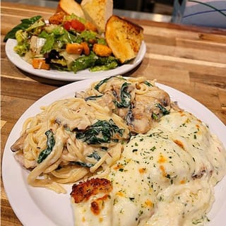 Roman Chicken Alfredo
